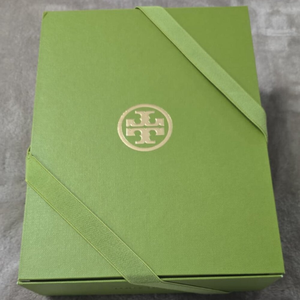✨🎁 Tory Burch Signature Green‎ Gift Box w/ Ribbon & Tissue | Never Used 🎁✨
